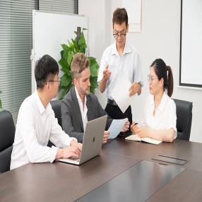 Avem o echipă puternică de cercetare și dezvoltare, și putem dezvolta și produce produse în conformitate cu